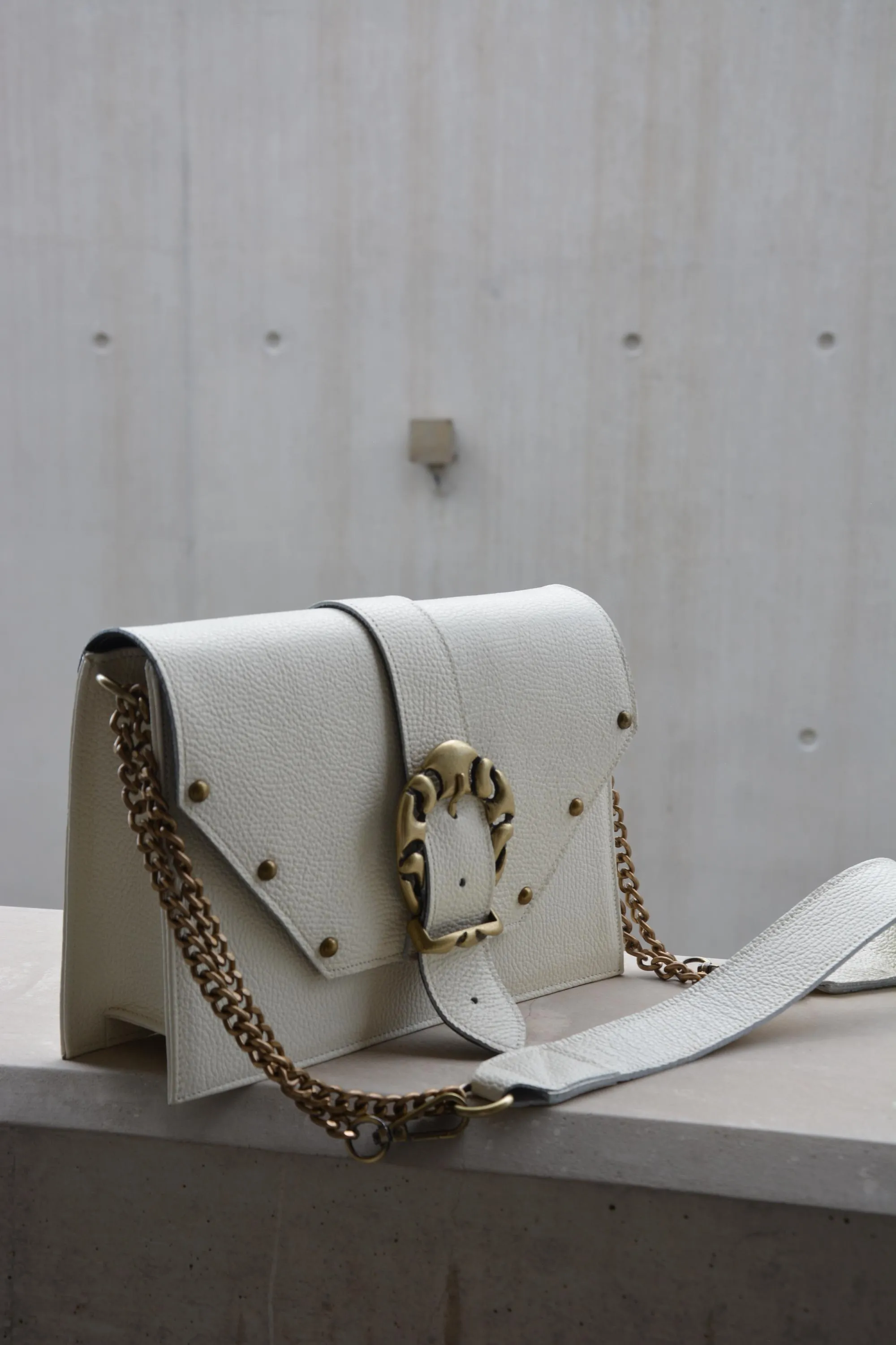 Briana Leather Shoulder Bag - Cream