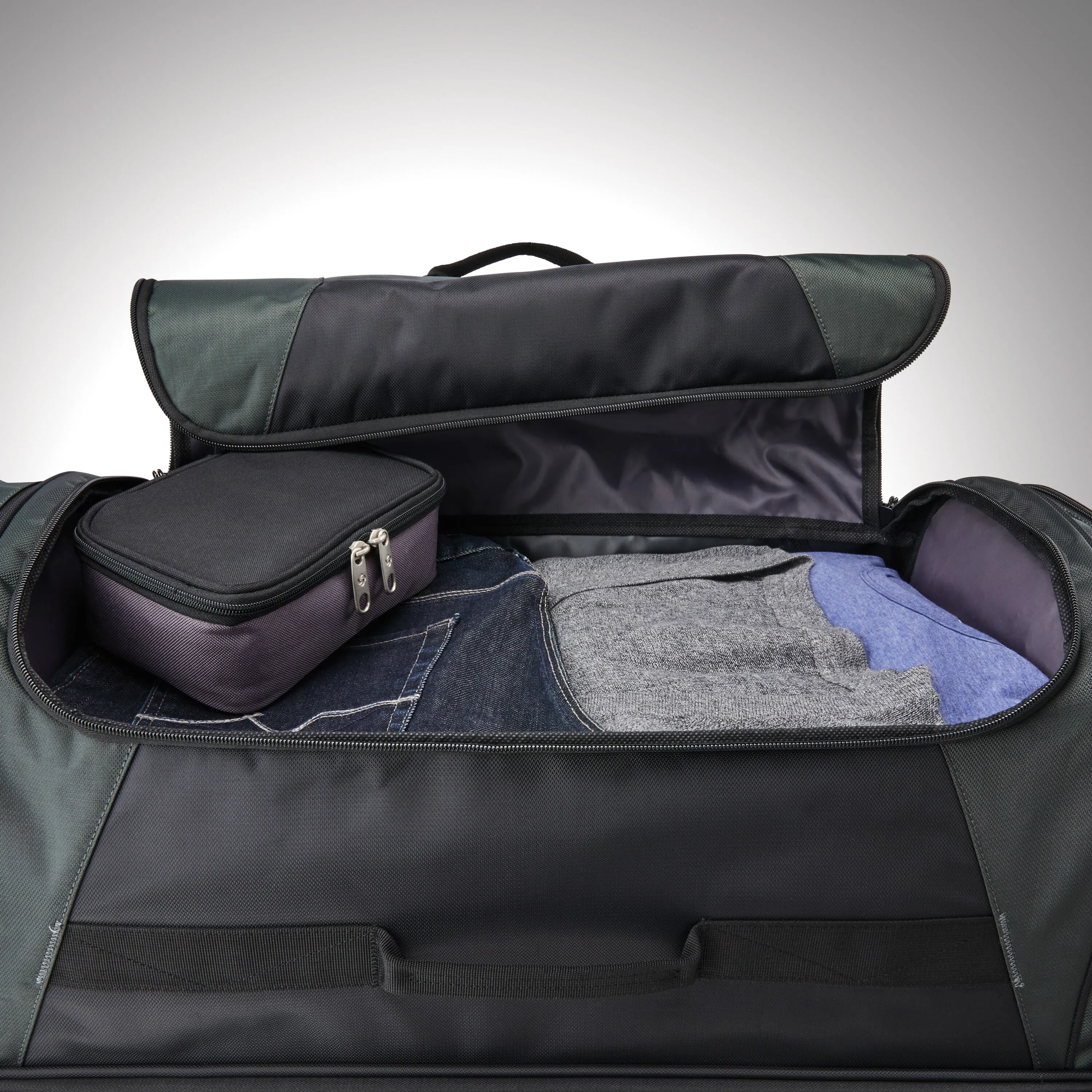 Samsonite Andante 2 22" Wheeled Duffel Black