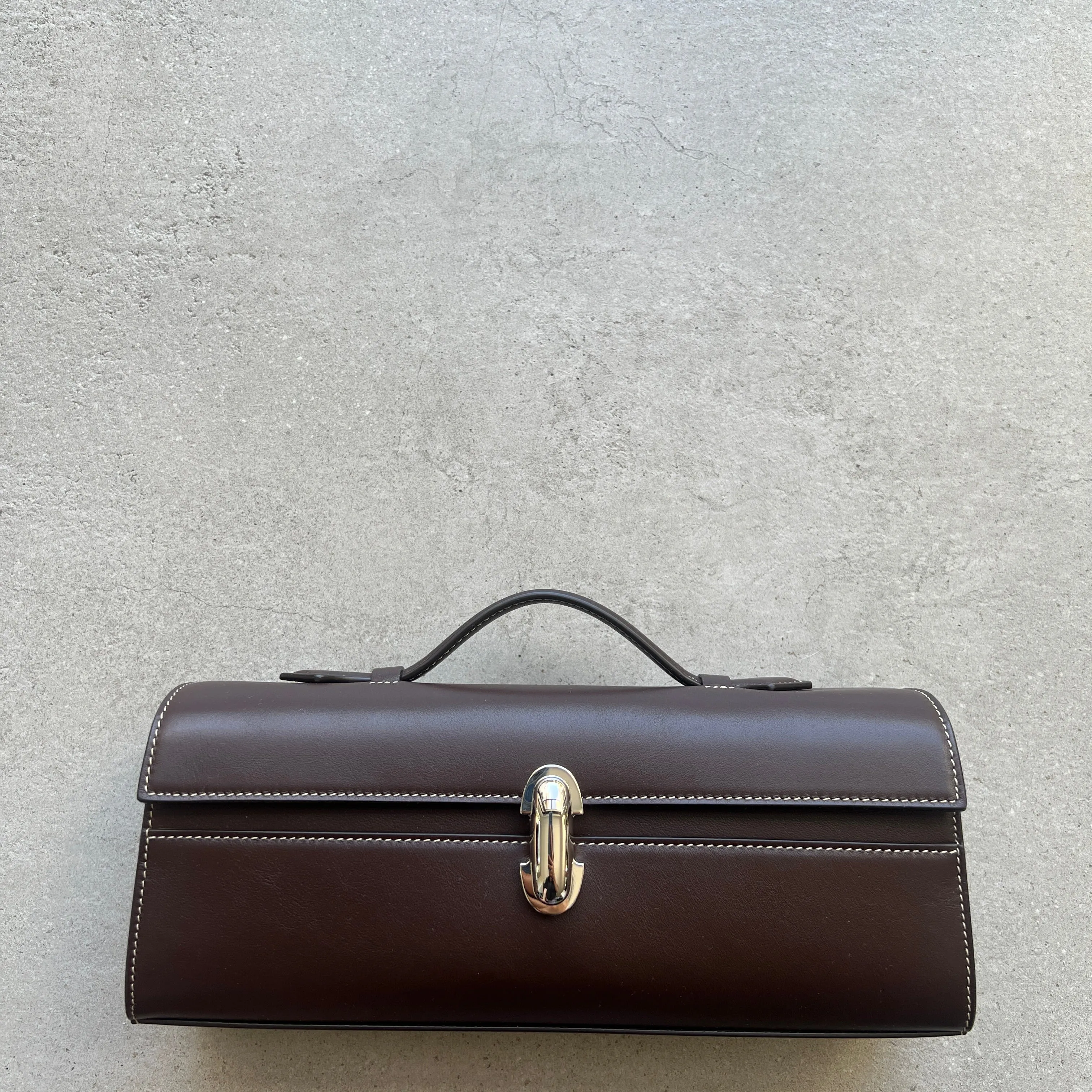 Slim Symmetry Pouchette Smooth Calf, Coffee (S)