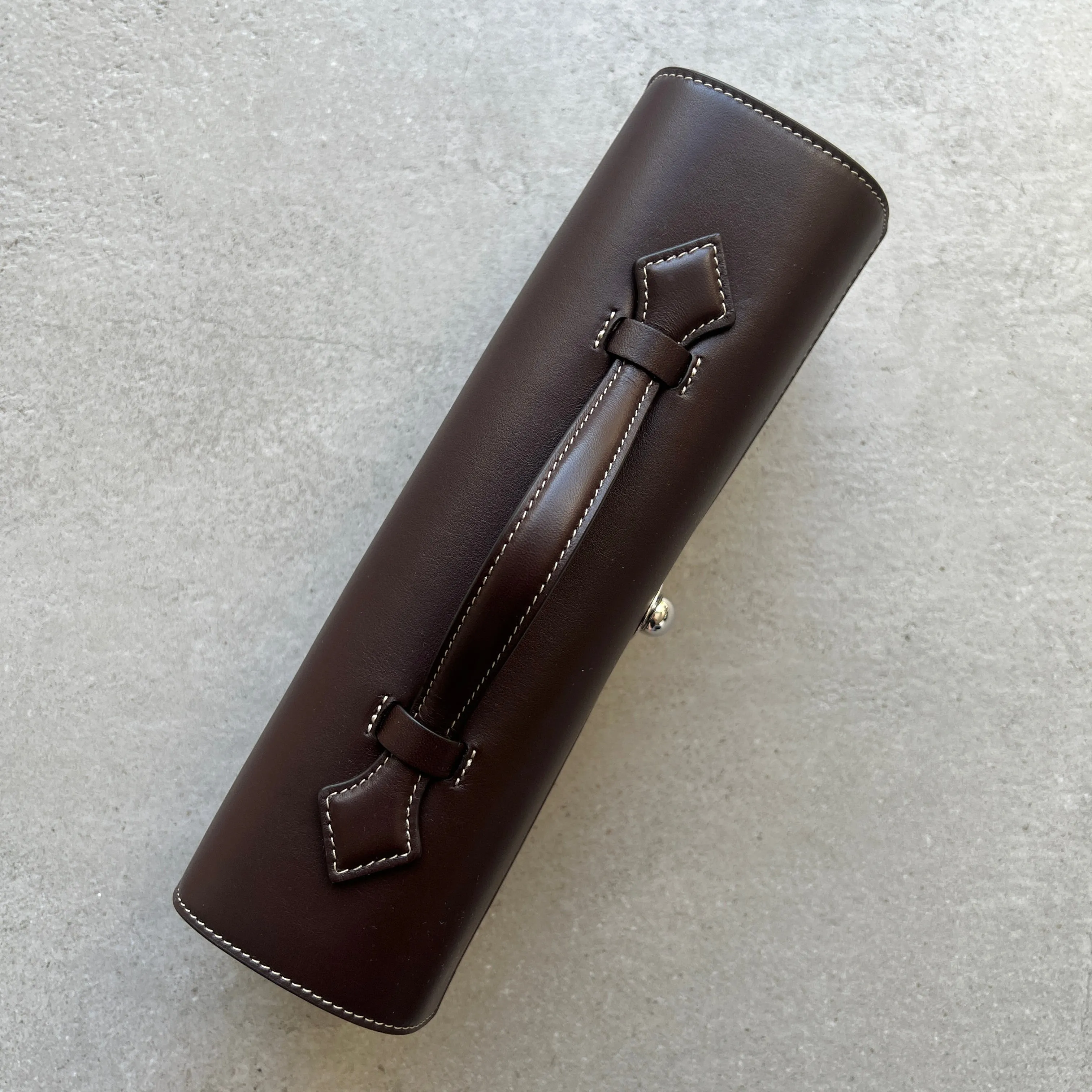 Slim Symmetry Pouchette Smooth Calf, Coffee (S)