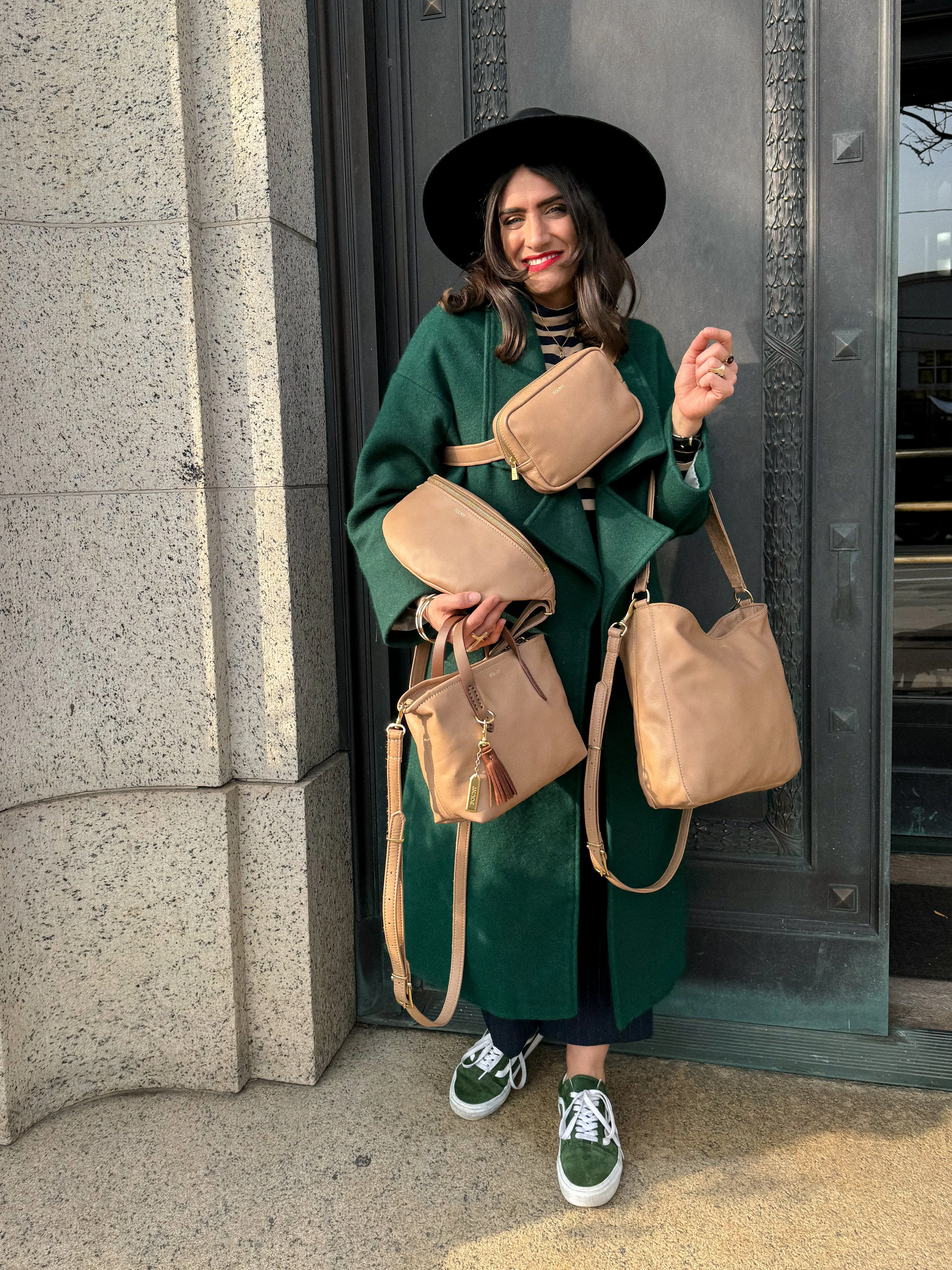 The Classic Kinsley Carryall in Camel